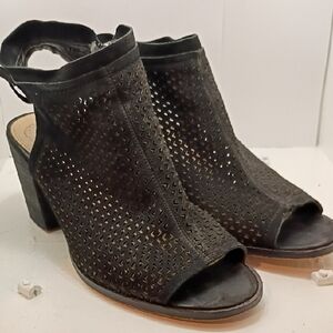 Vince Camuto Black Cutout Peep-Toe Heels